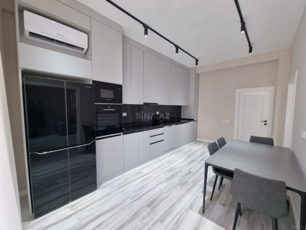 Kirayə verilir 2 otaqlı mənzil 70 m²