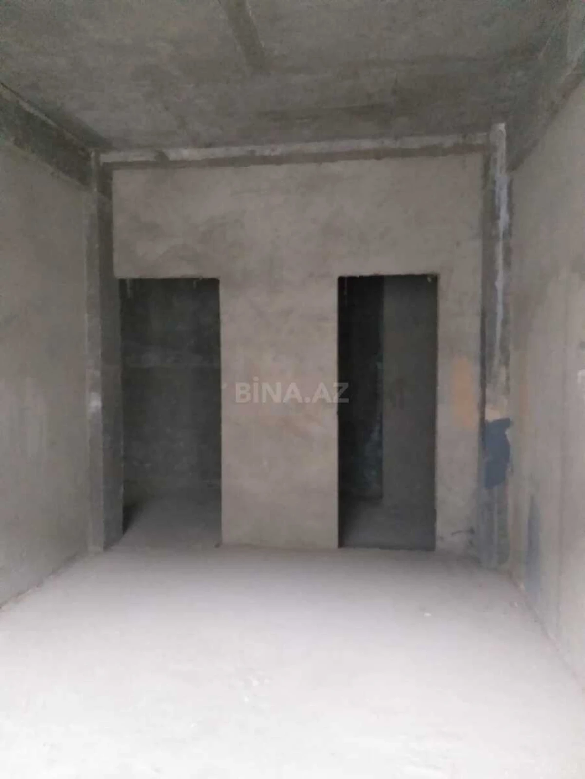Satılır 2 otaqlı mənzil 97 m²