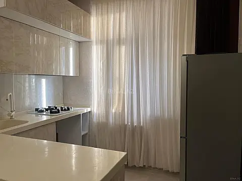 Kirayə verilir 2 otaqlı mənzil 61 m²