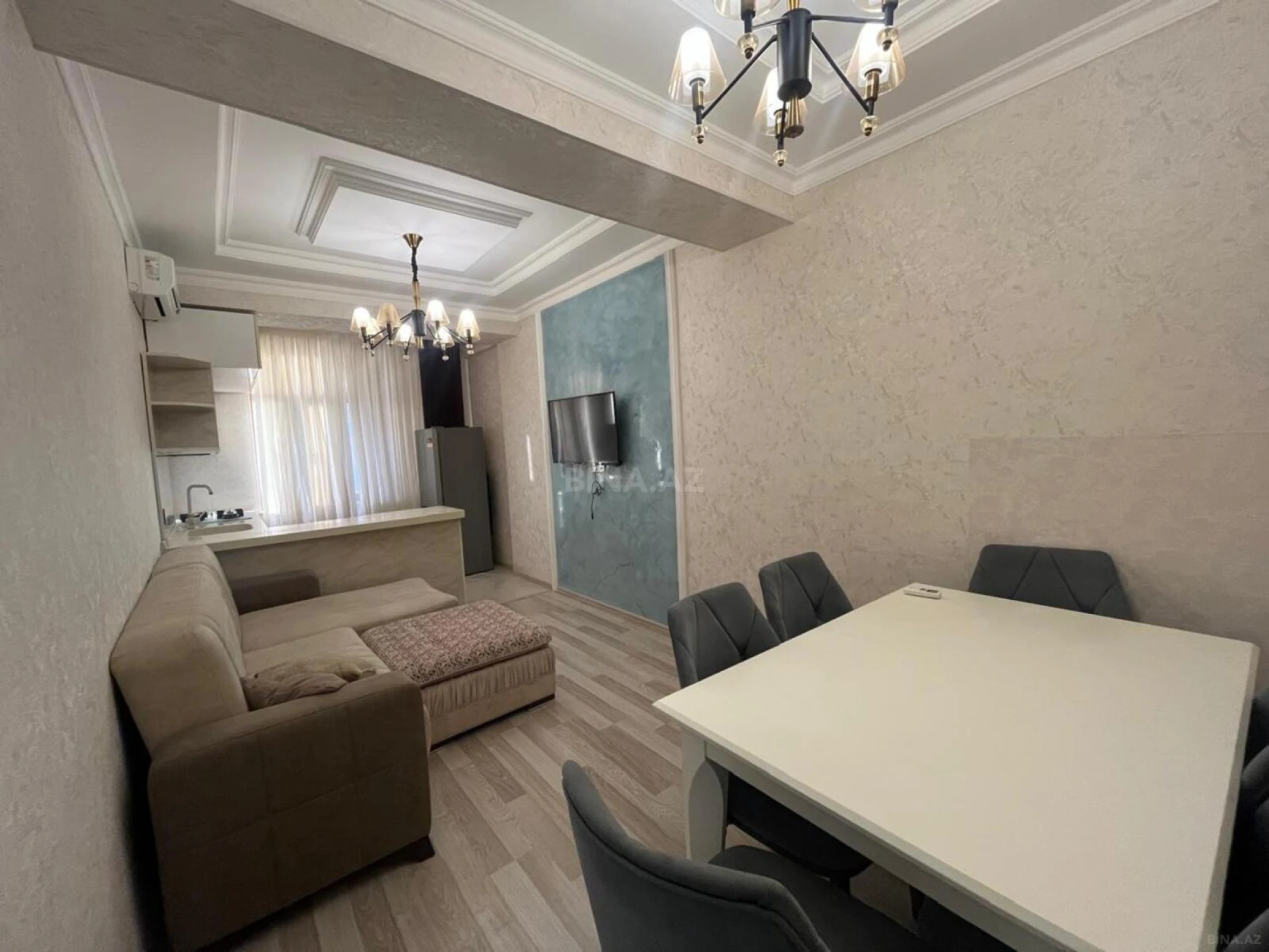 Kirayə verilir 2 otaqlı mənzil 61 m²