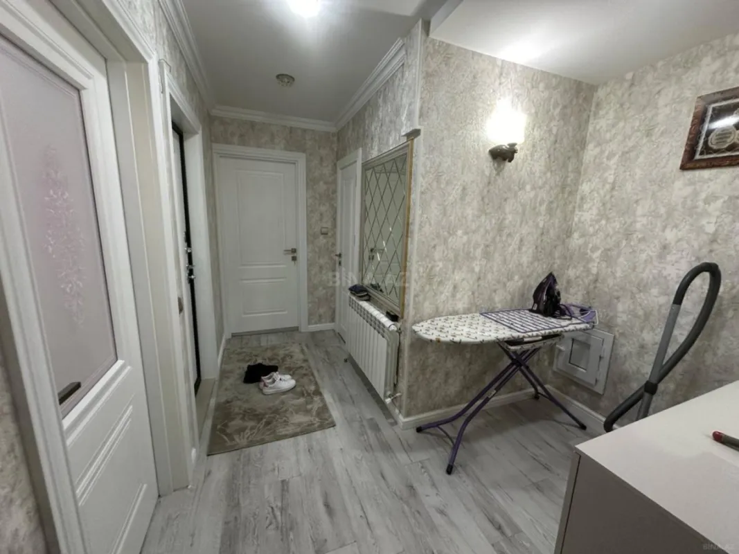 Satılır 2 otaqlı mənzil 65 m²