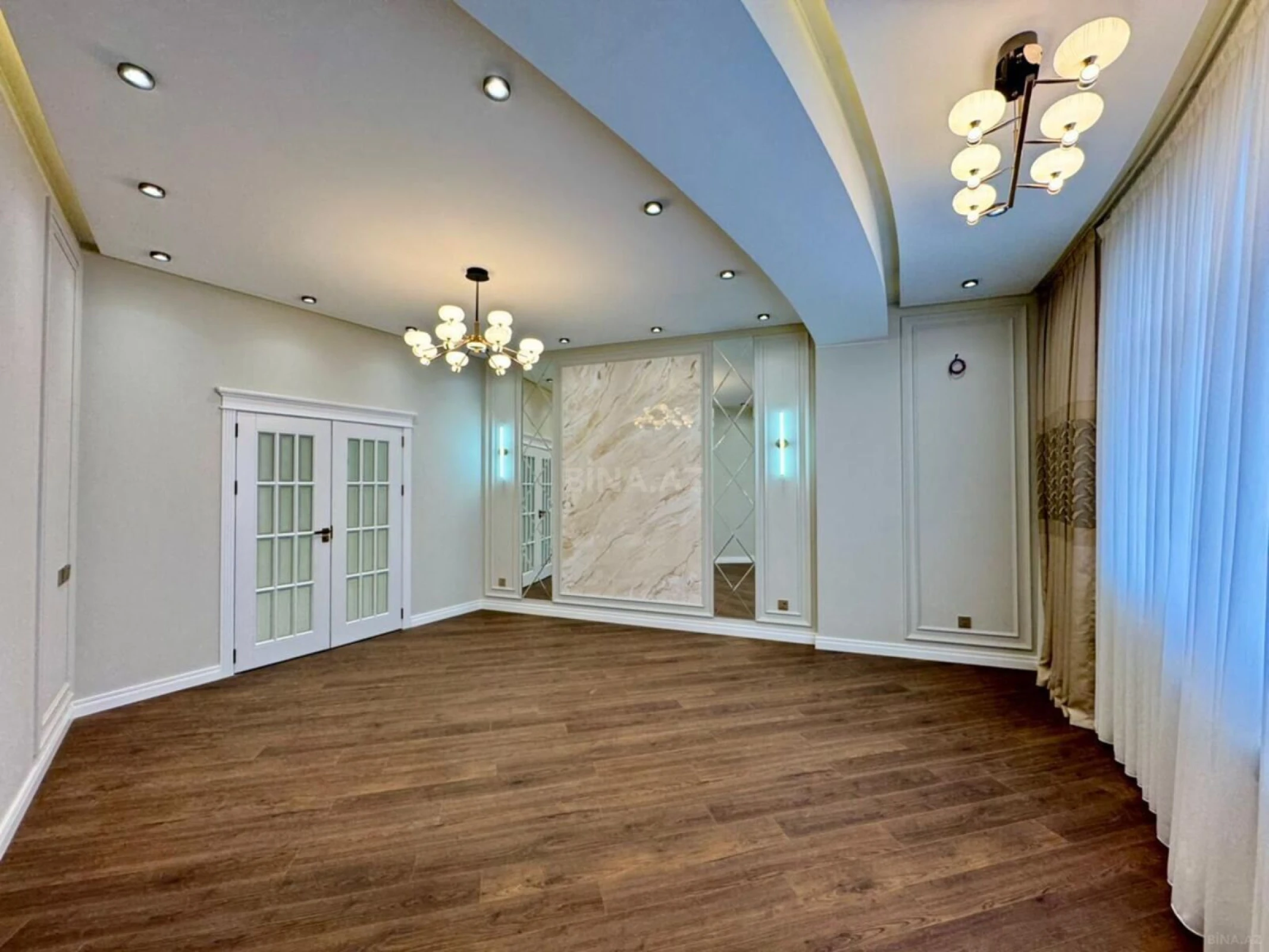 Satılır 3 otaqlı mənzil 120 m²