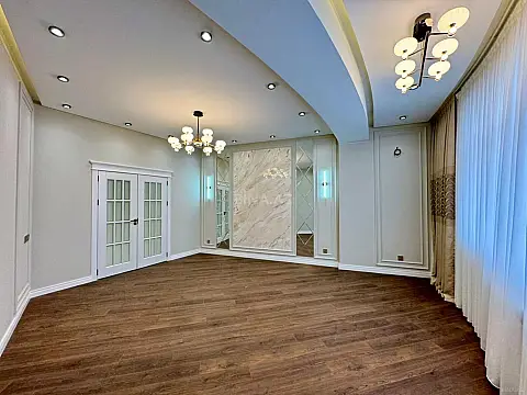 Satılır 3 otaqlı mənzil 120 m²