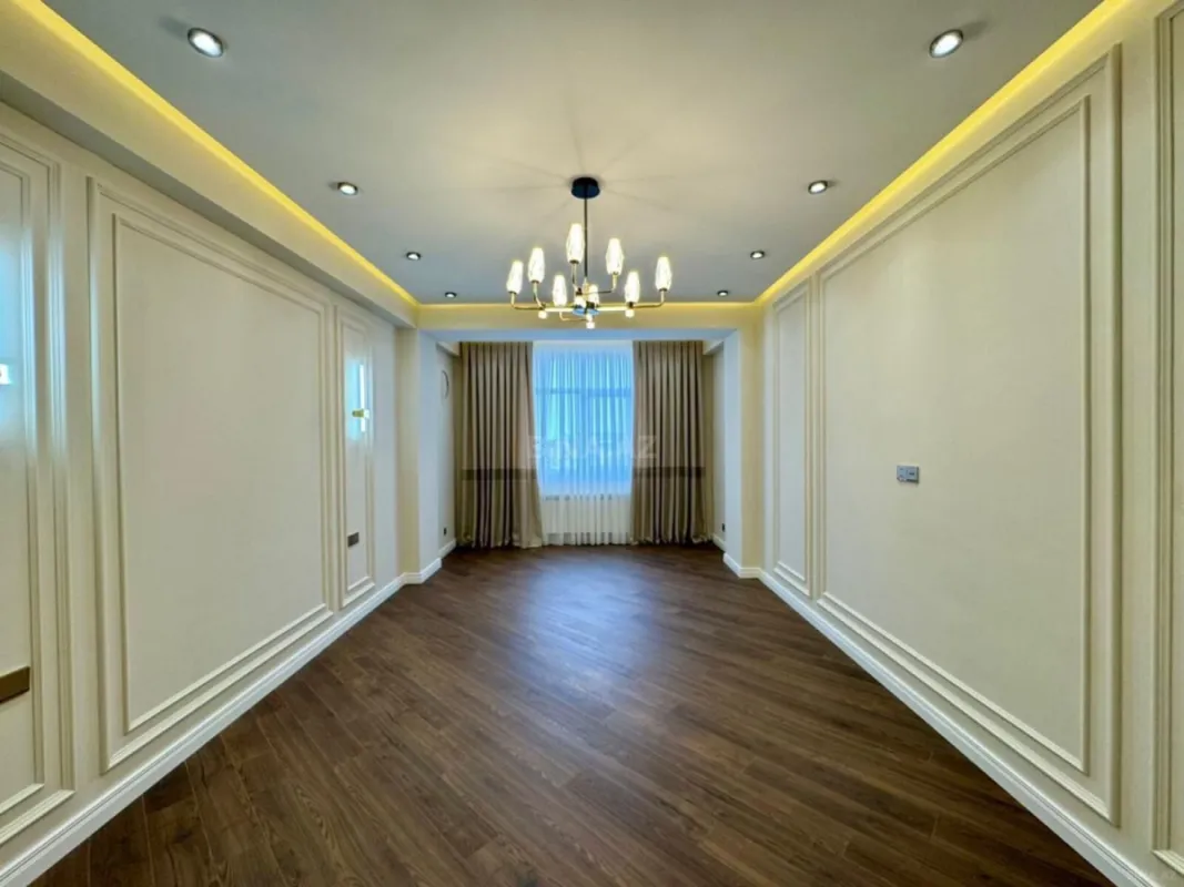 Satılır 3 otaqlı mənzil 120 m²