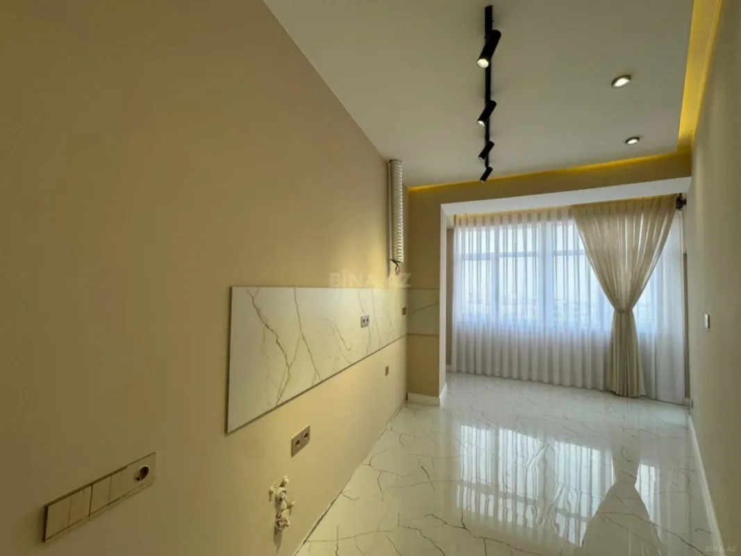 Satılır 3 otaqlı mənzil 120 m²