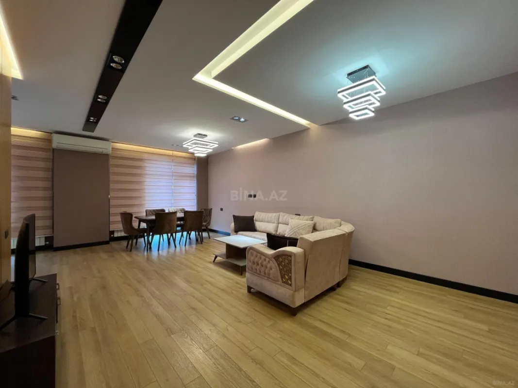 Kirayə verilir 2 otaqlı mənzil 105 m²