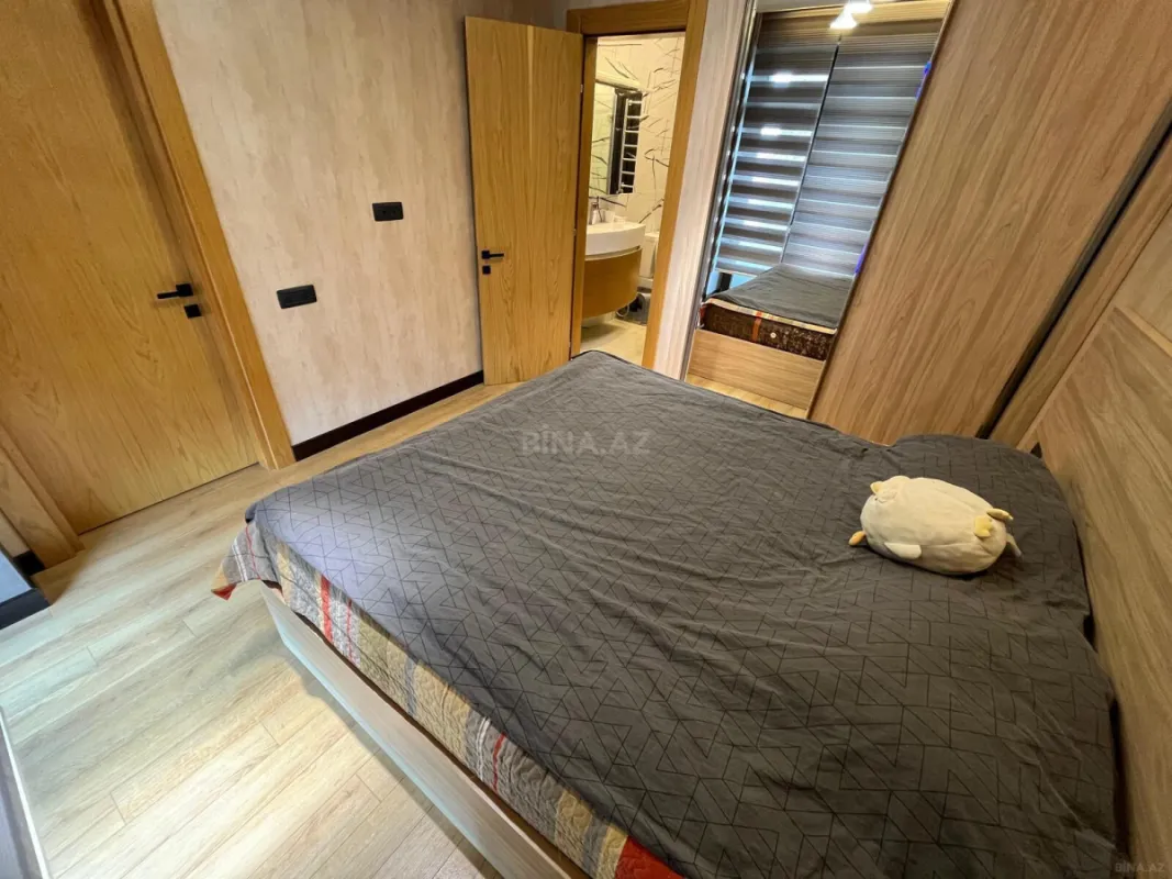 Kirayə verilir 2 otaqlı mənzil 105 m²