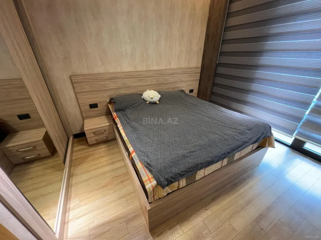 Kirayə verilir 2 otaqlı mənzil 105 m²