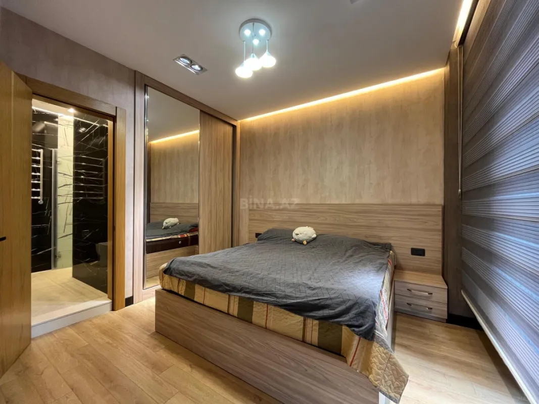 Kirayə verilir 2 otaqlı mənzil 105 m²