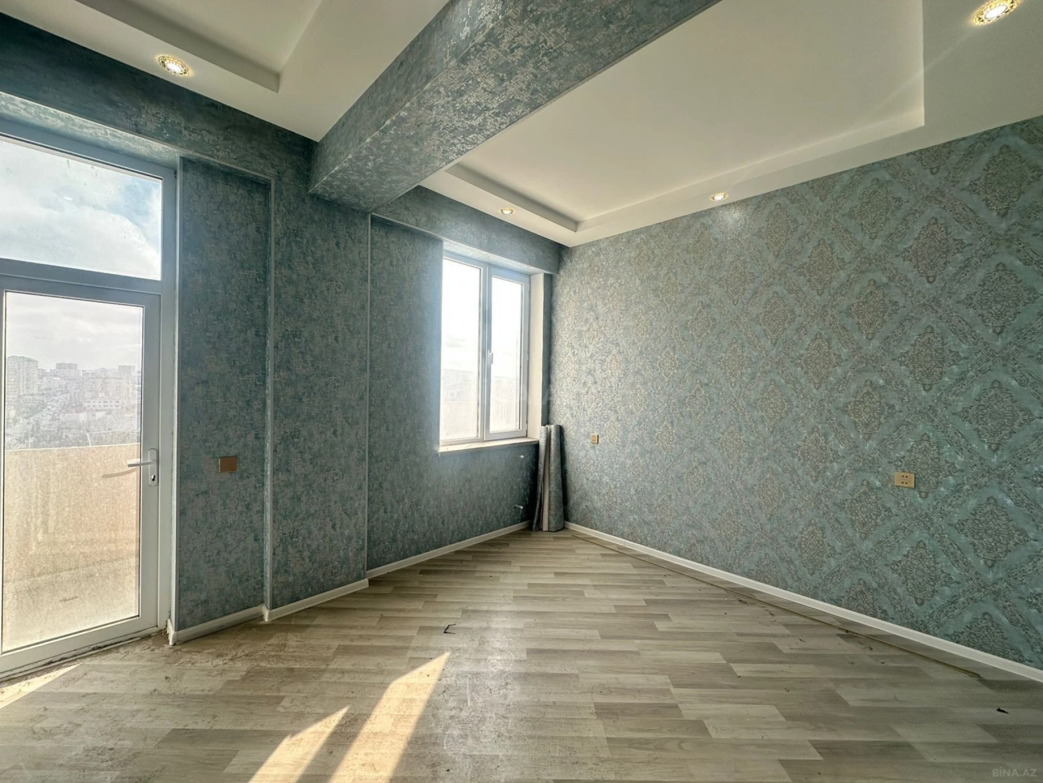 Satılır 3 otaqlı mənzil 77 m²