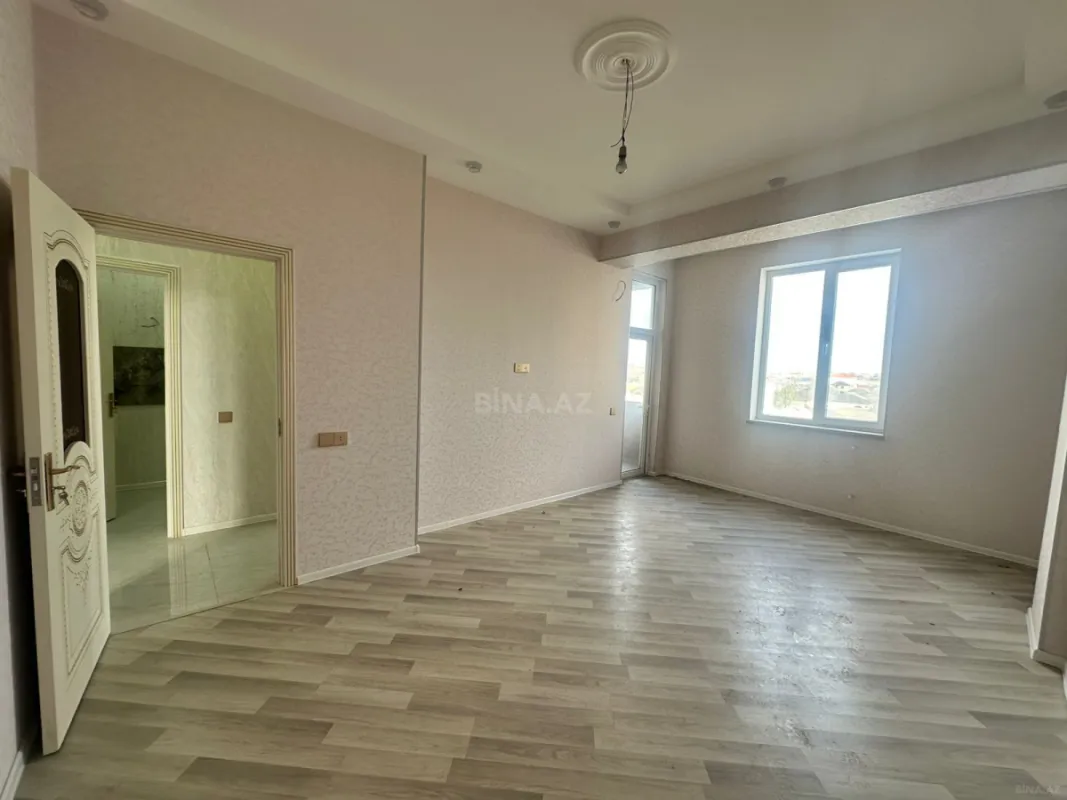 Satılır 3 otaqlı mənzil 77 m²