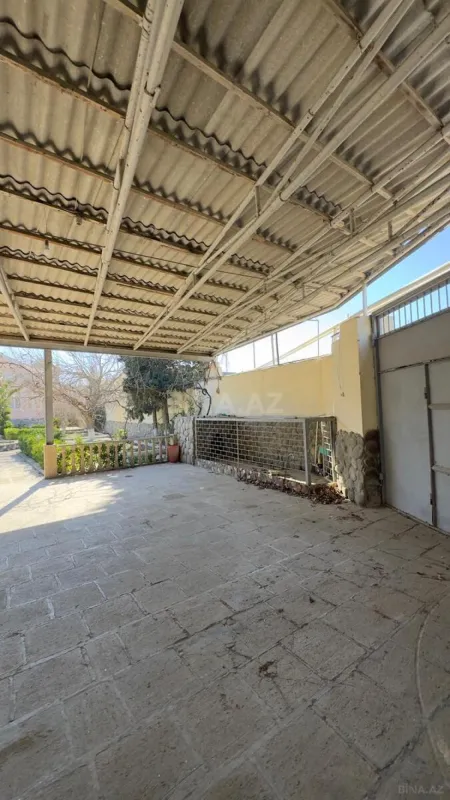 Satılır 5 otaqlı həyət evi 220 m²