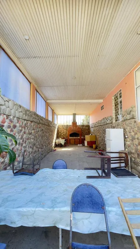 Satılır 5 otaqlı həyət evi 220 m²