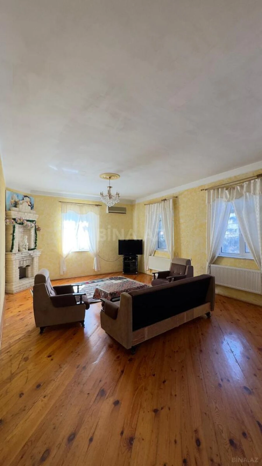 Satılır 5 otaqlı həyət evi 220 m²