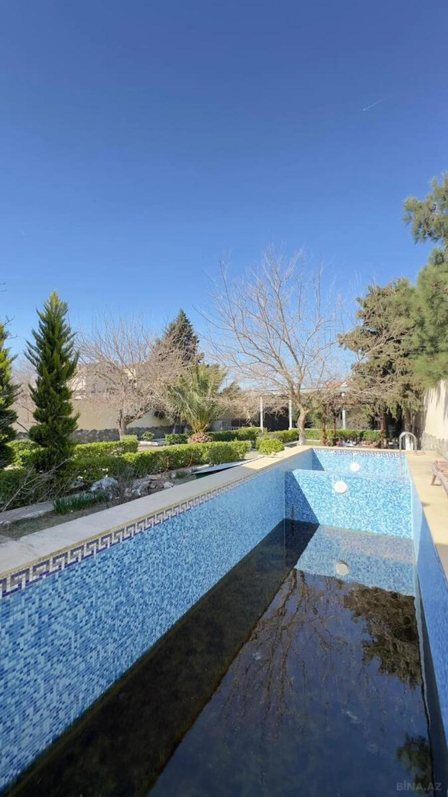 Satılır 5 otaqlı həyət evi 220 m²