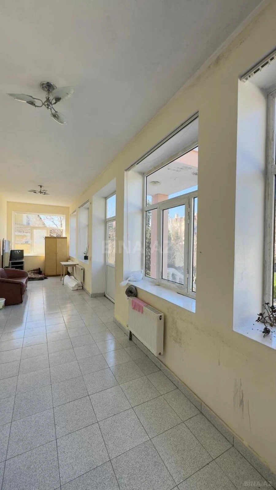 Satılır 5 otaqlı həyət evi 220 m²