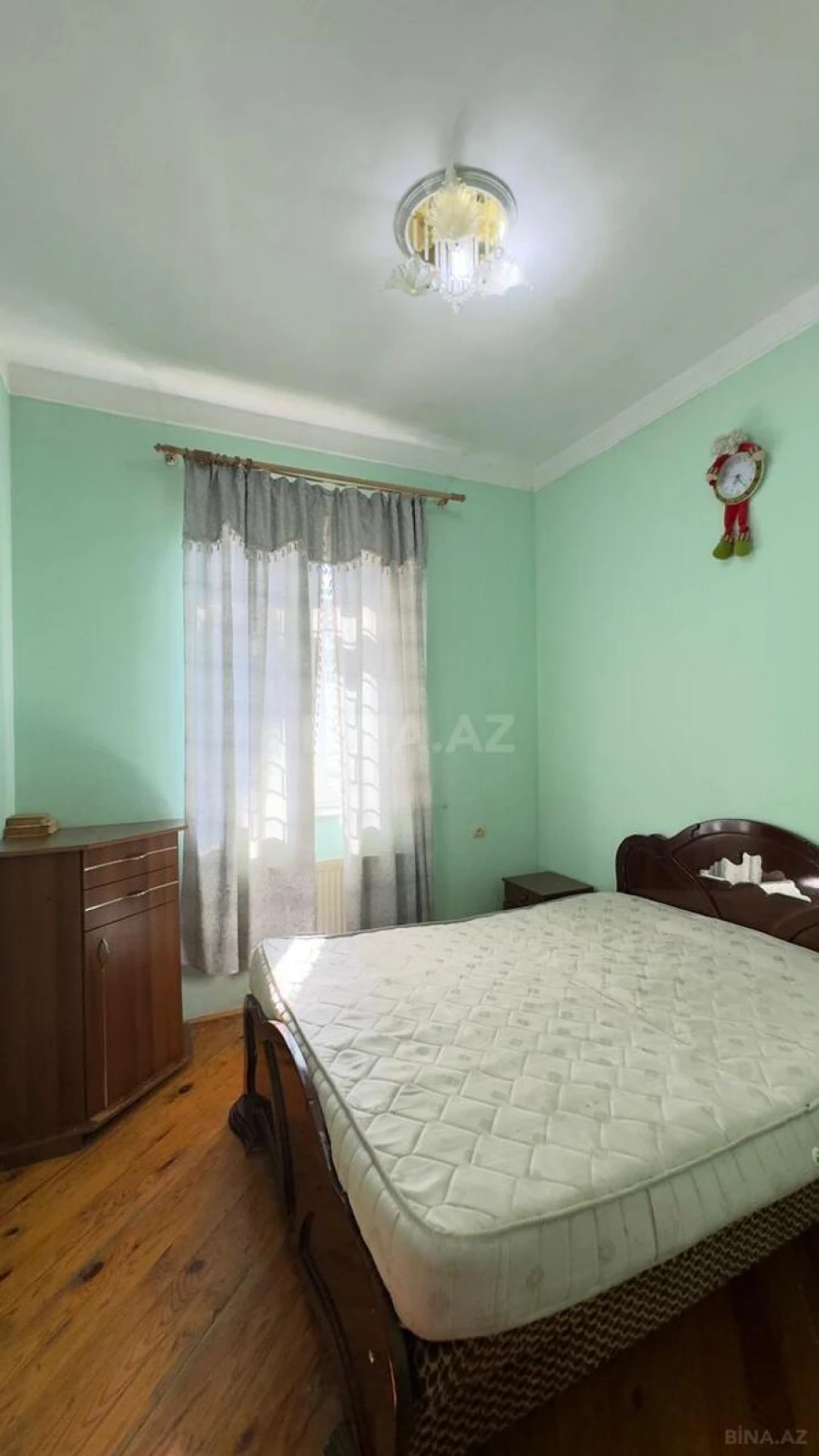 Satılır 5 otaqlı həyət evi 220 m²