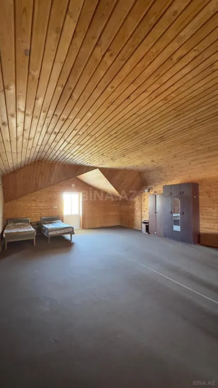 Satılır 5 otaqlı həyət evi 220 m²