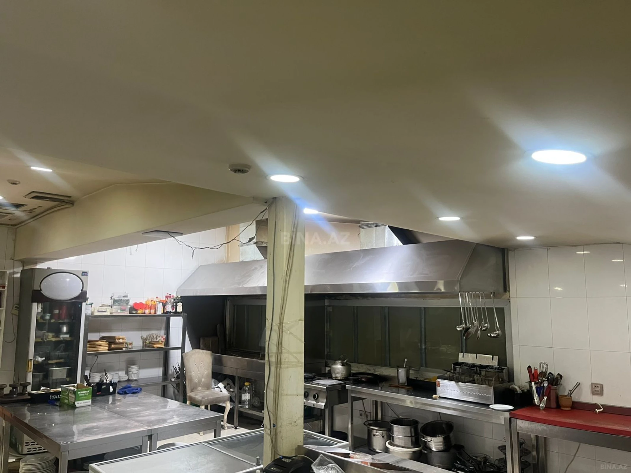 Kirayə verilir obyekt 450 m²