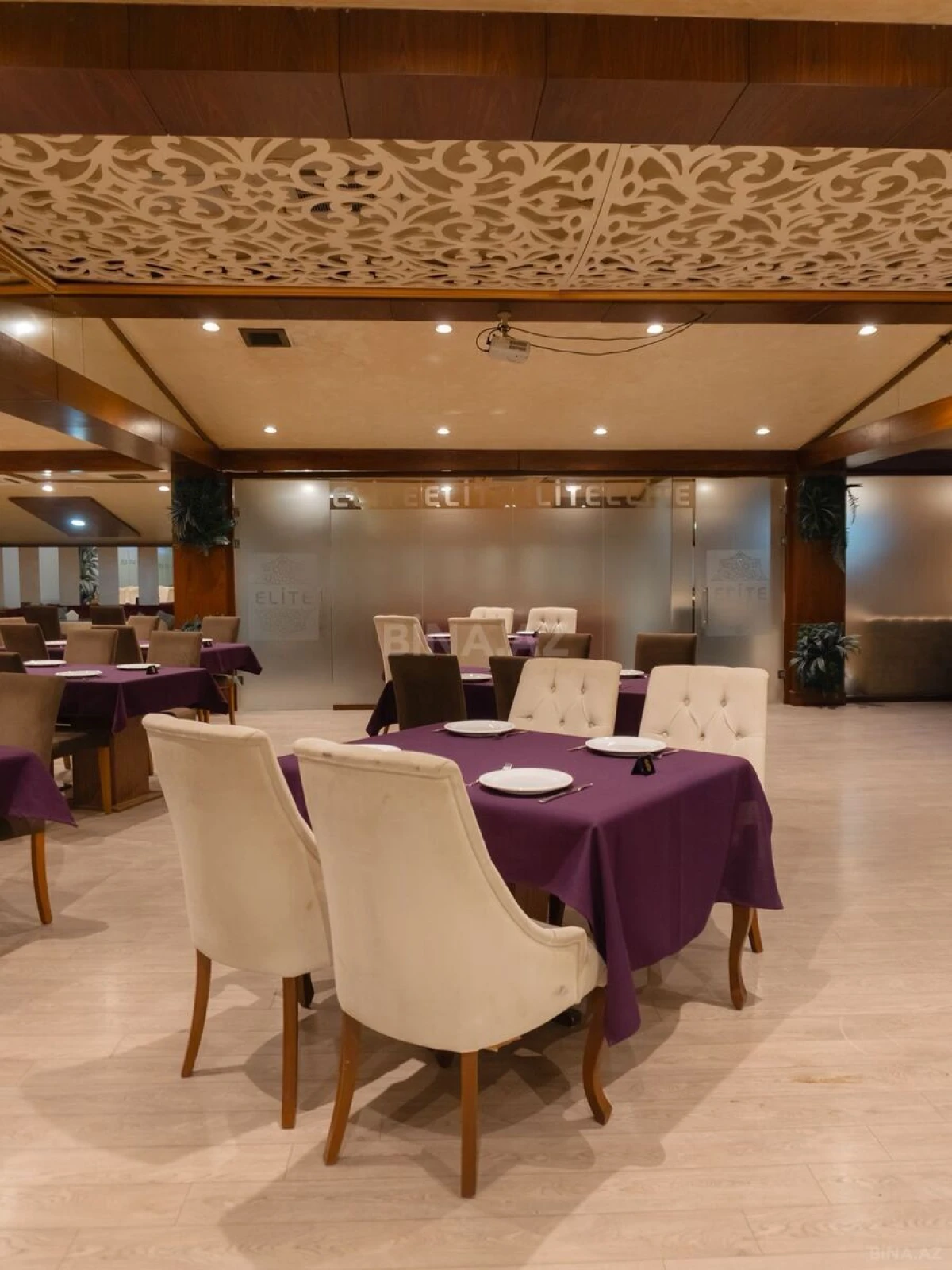 Kirayə verilir obyekt 450 m²