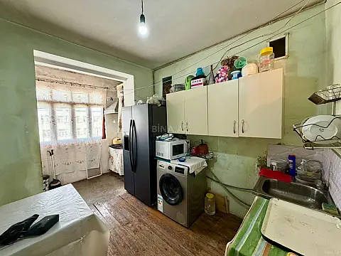 Satılır 4 otaqlı mənzil 110 m²