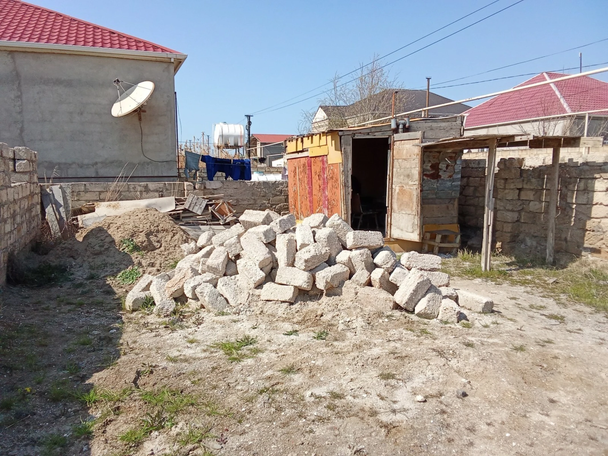 Satılır 3 otaqlı həyət evi 105 m²