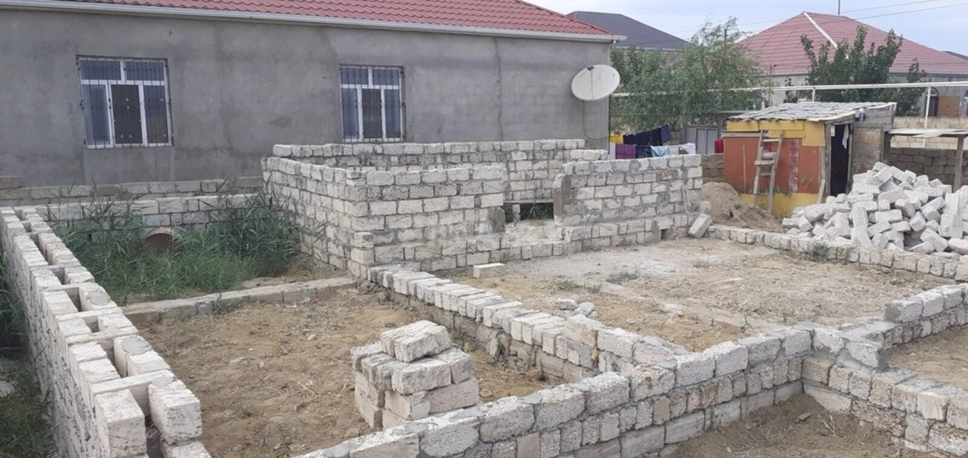 Satılır 3 otaqlı həyət evi 105 m²