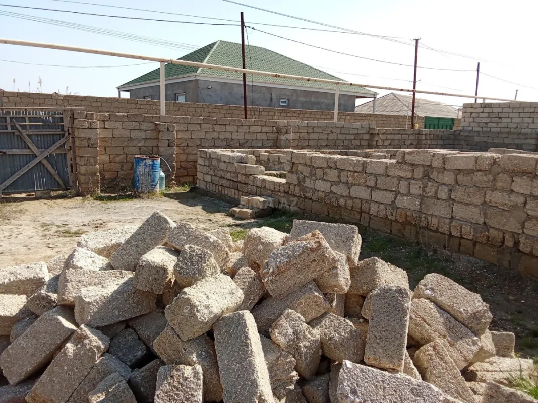 Satılır 3 otaqlı həyət evi 105 m²