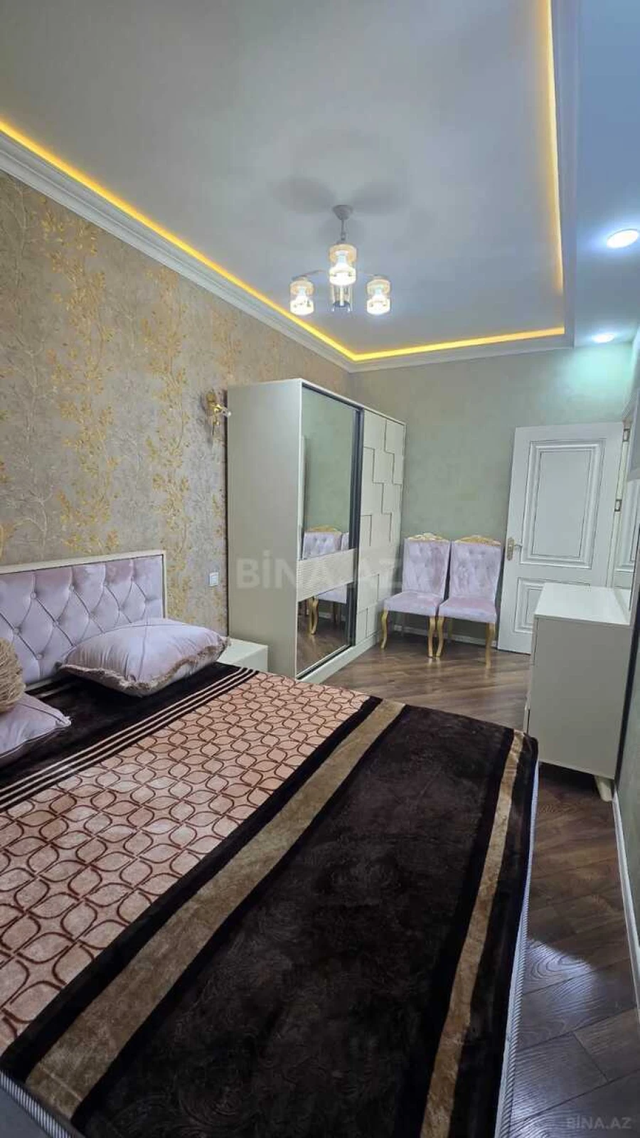 Satılır 2 otaqlı mənzil 58 m²
