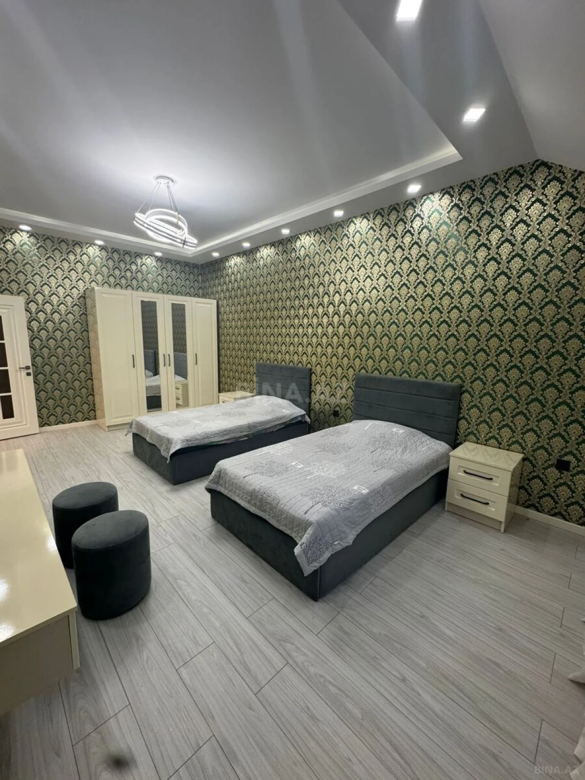 Kirayə verilir 3 otaqlı mənzil 98 m²