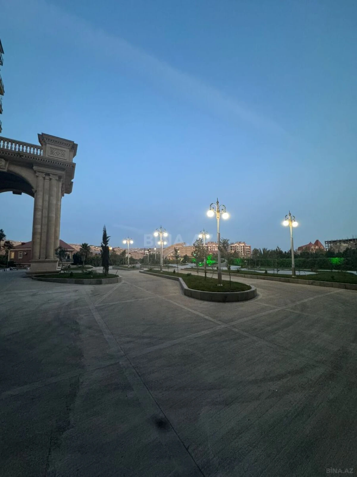 Kirayə verilir 3 otaqlı mənzil 98 m²