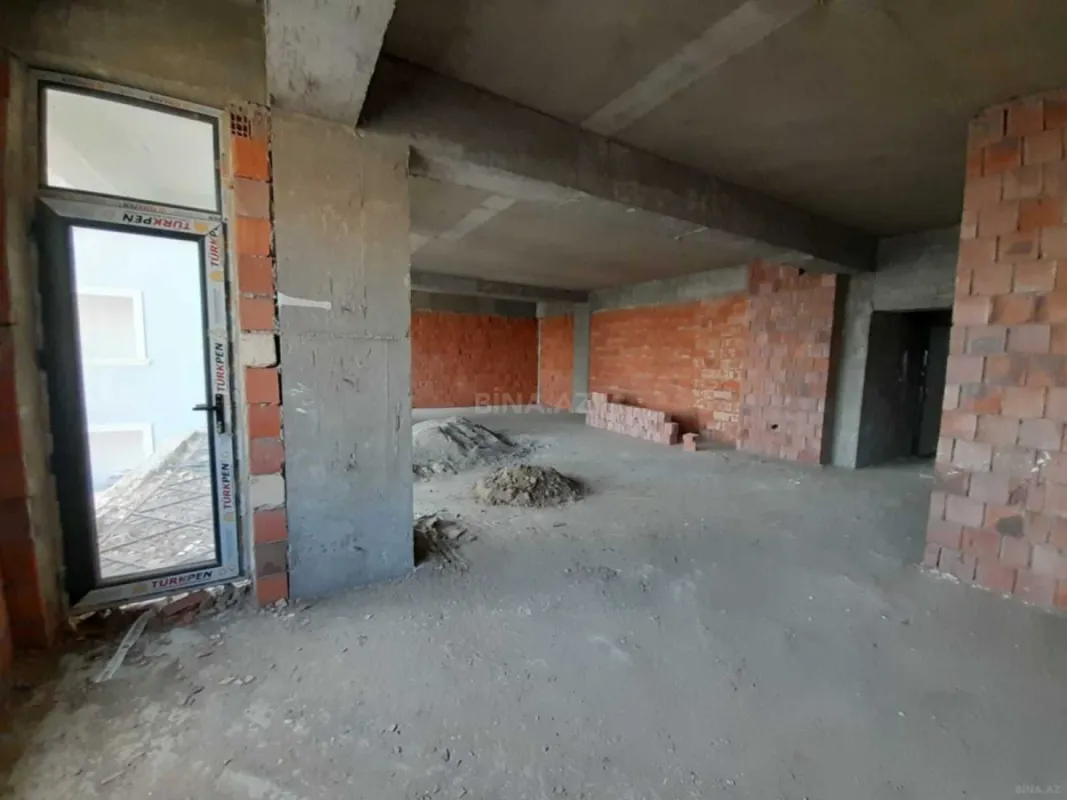 Satılır 3 otaqlı mənzil 110 m²