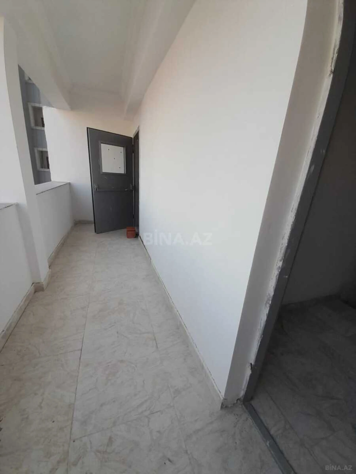 Satılır 3 otaqlı mənzil 110 m²