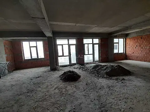 Satılır 3 otaqlı mənzil 110 m²
