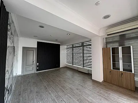 Kirayə verilir 1 otaqlı ofis 40 m²