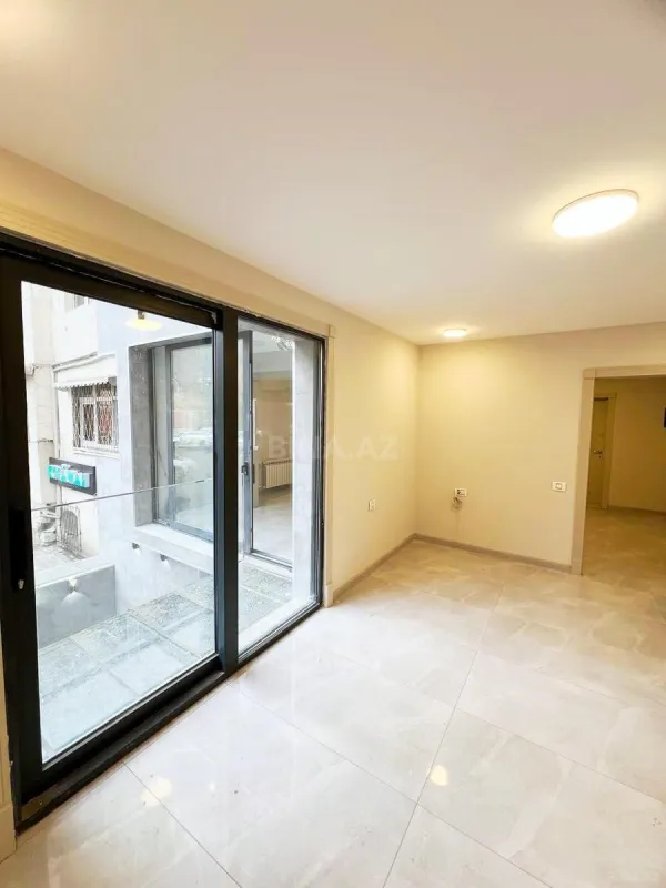 Kirayə verilir 4 otaqlı ofis 102 m²