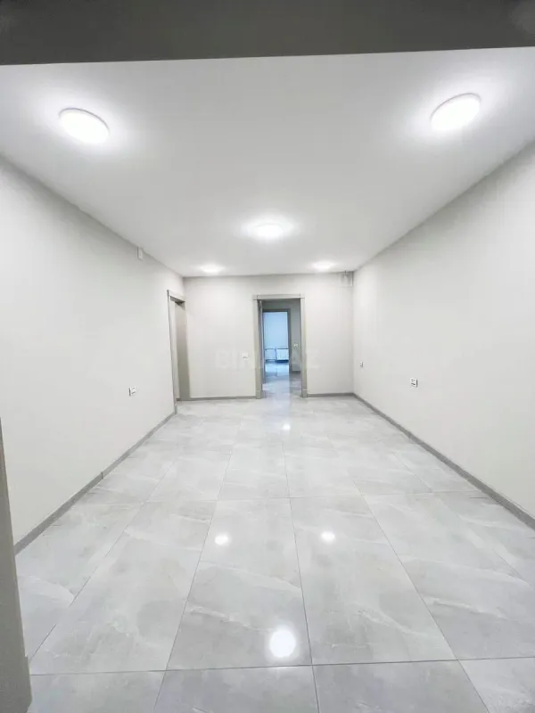 Kirayə verilir 4 otaqlı ofis 102 m²