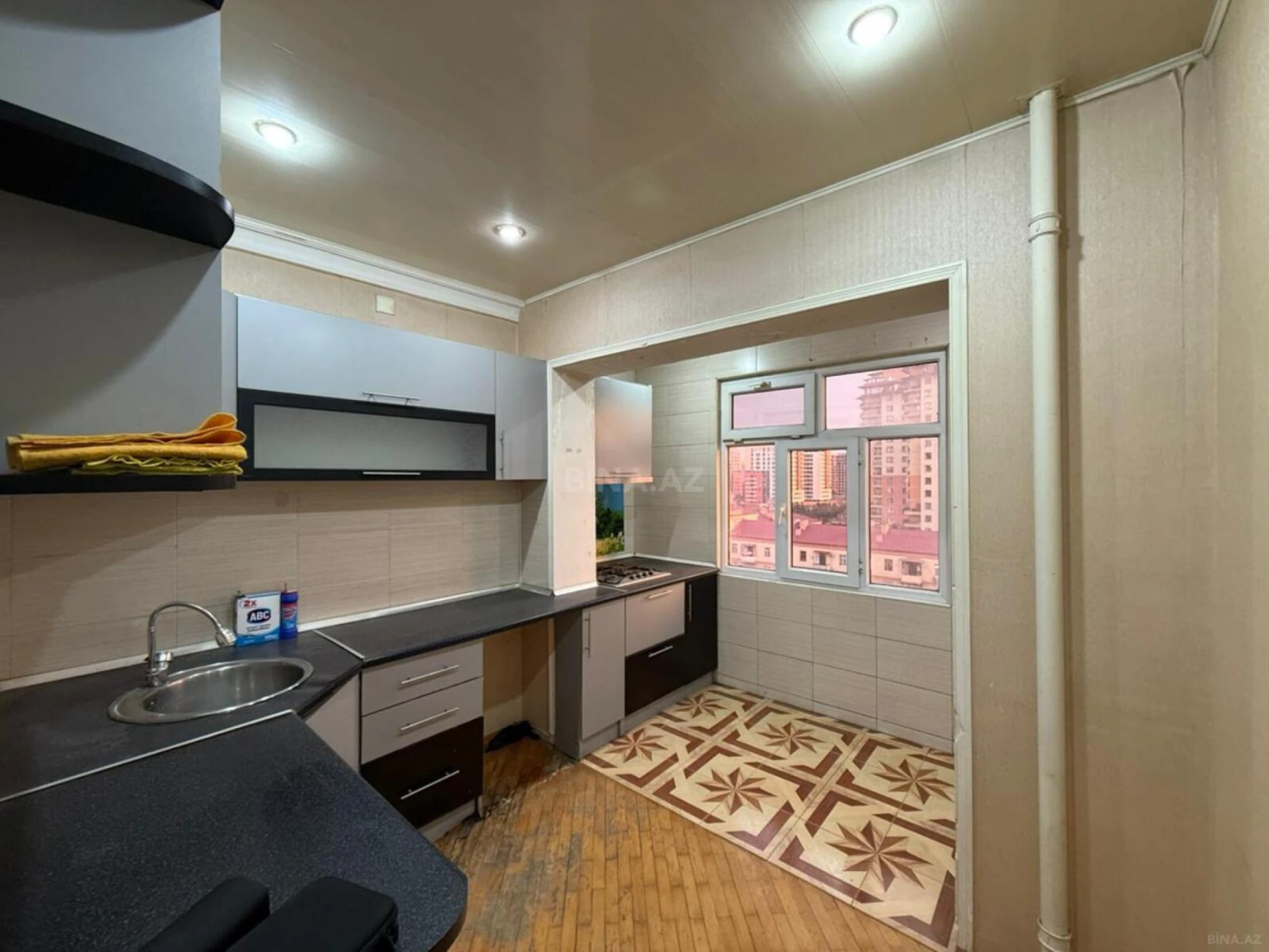 Satılır 2 otaqlı mənzil 55 m²