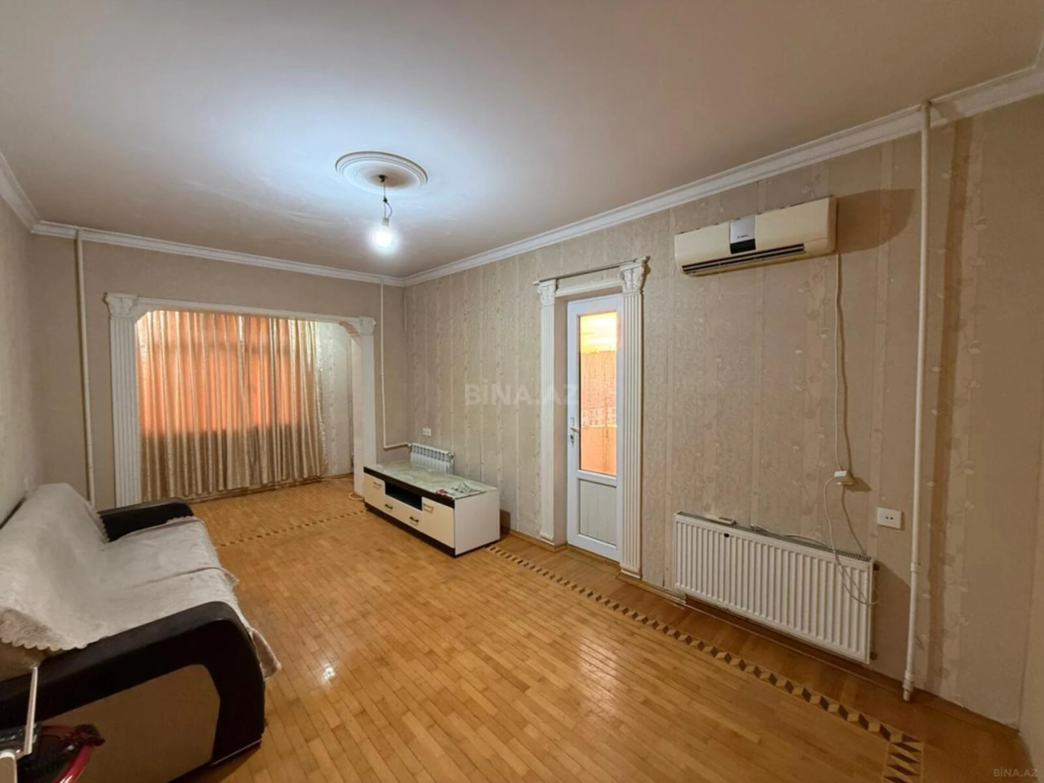 Satılır 2 otaqlı mənzil 55 m²