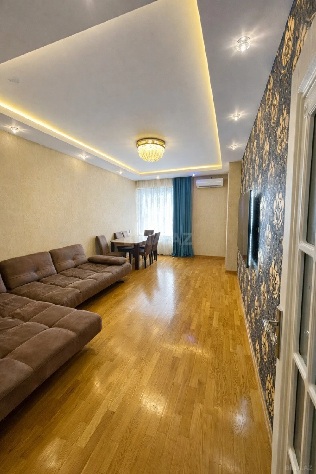 Satılır 2 otaqlı mənzil 65 m²