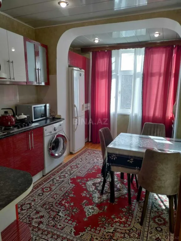 Kirayə verilir 2 otaqlı mənzil 60 m²