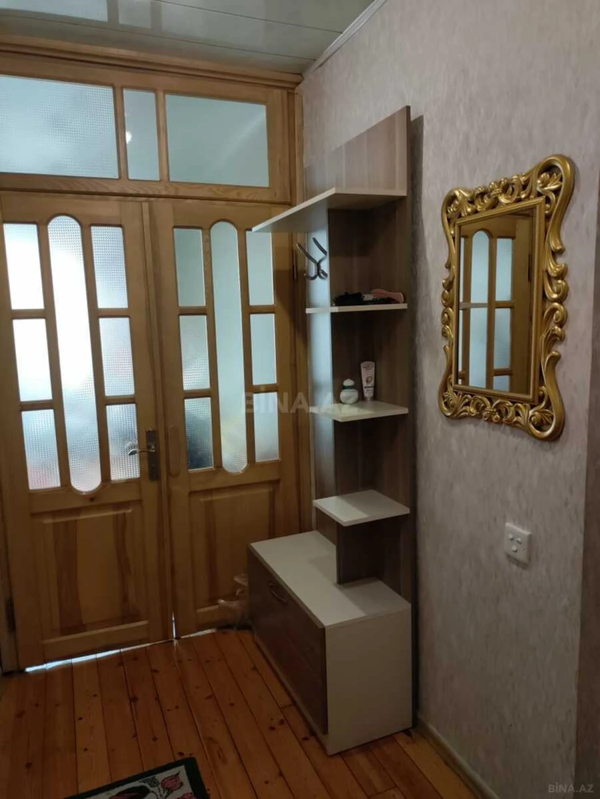 Kirayə verilir 2 otaqlı mənzil 60 m²