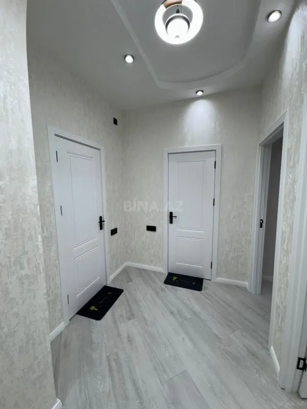 Satılır 4 otaqlı mənzil 120 m²
