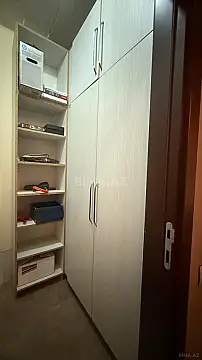 Satılır 4 otaqlı mənzil 182 m²