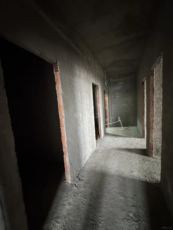 Satılır 2 otaqlı mənzil 91 m²