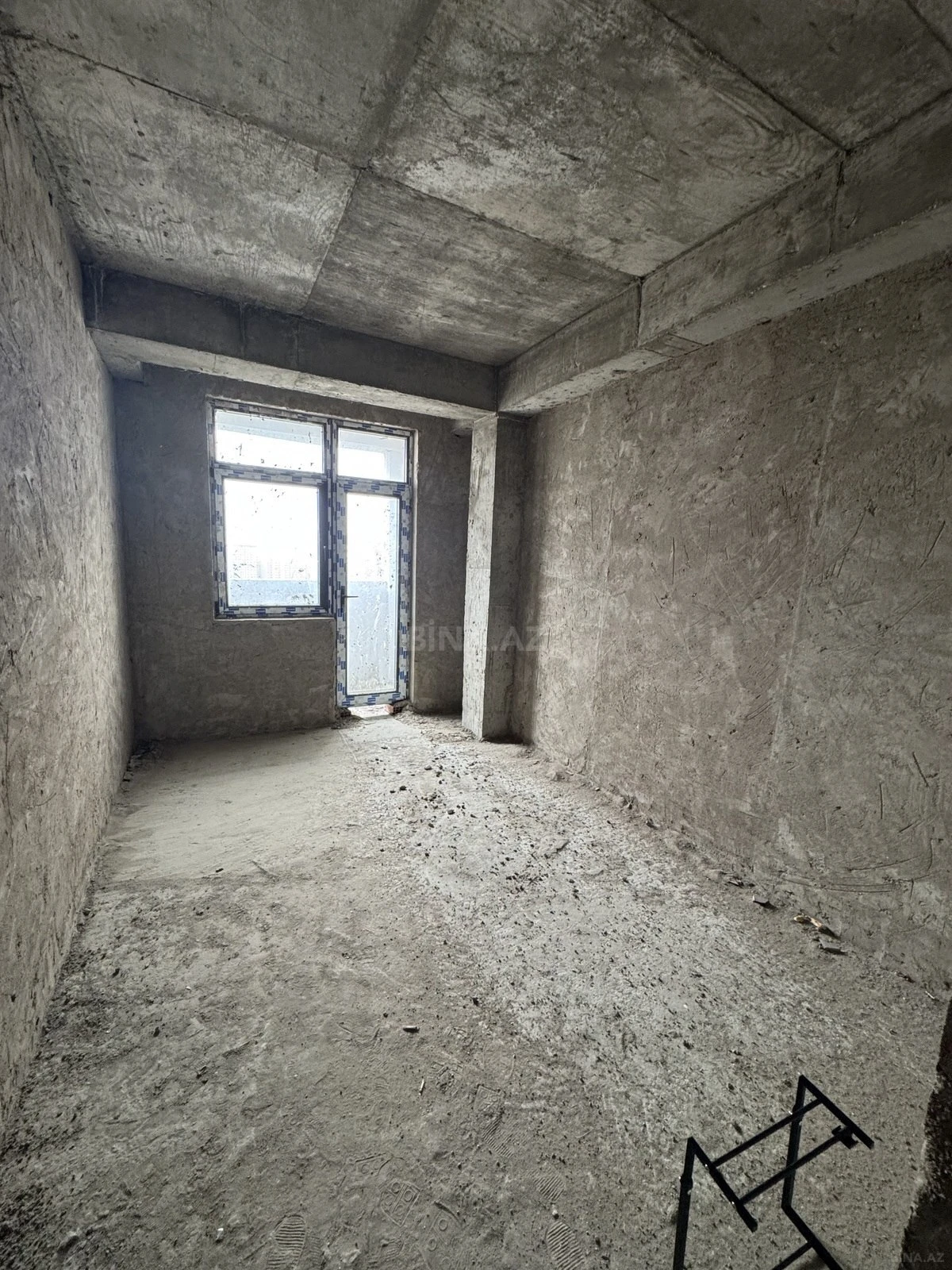 Satılır 2 otaqlı mənzil 91 m²