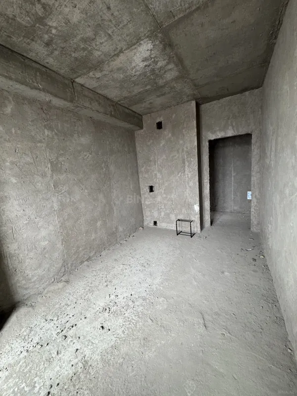 Satılır 2 otaqlı mənzil 91 m²