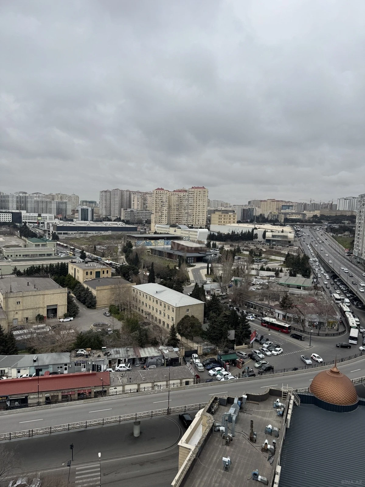 Satılır 2 otaqlı mənzil 91 m²