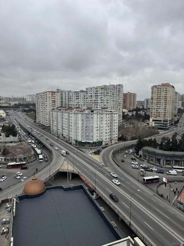 Satılır 2 otaqlı mənzil 91 m²