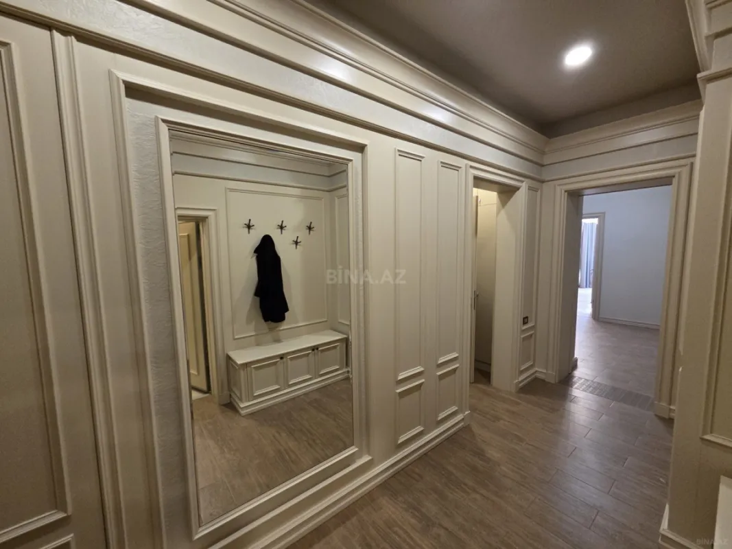 Kirayə verilir 7 otaqlı mənzil 400 m²